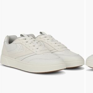 Vionic karmelle low top sneakers